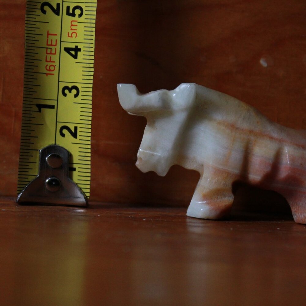 Vintage Onyx Carved Bull Figurine - Picture 7 of 7